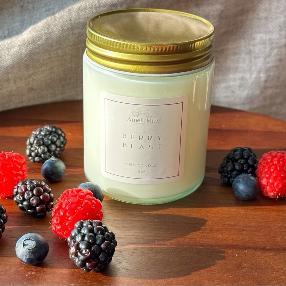 Amelia Mae Berry Blast Soy Candle with Wooden Wick